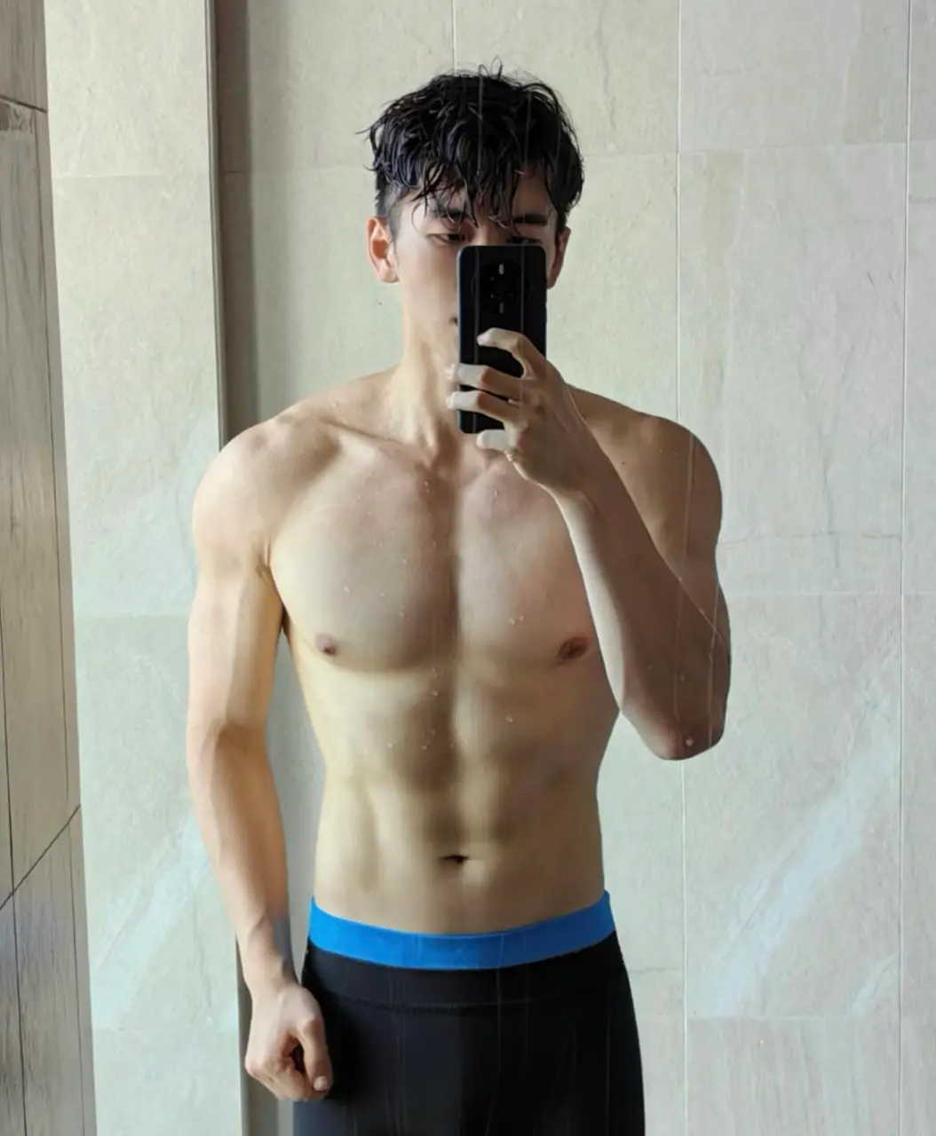 ถอดโชว์เรือนร่าง 2952