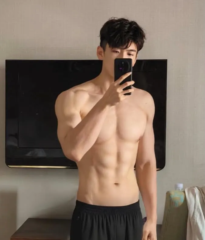 ถอดโชว์เรือนร่าง 2952