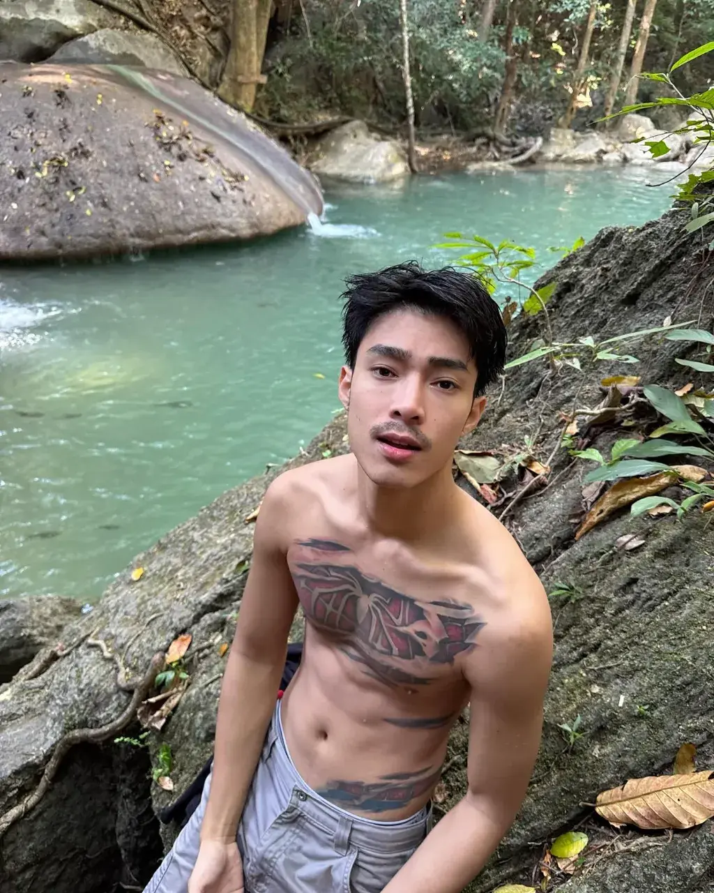 กรุบกรอบม๊วฟฟฟ