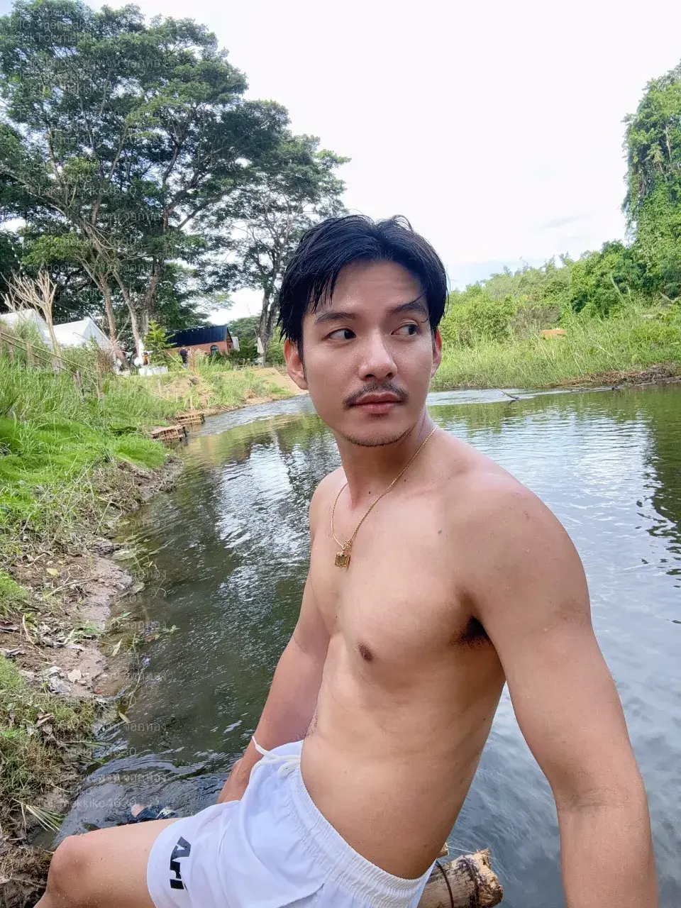 กรุบกรอบม๊วฟฟฟ