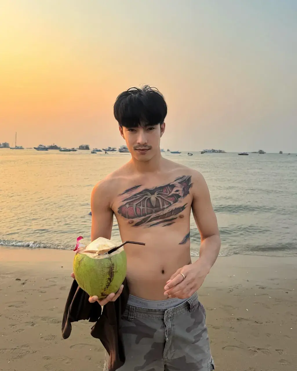 กรุบกรอบม๊วฟฟฟ