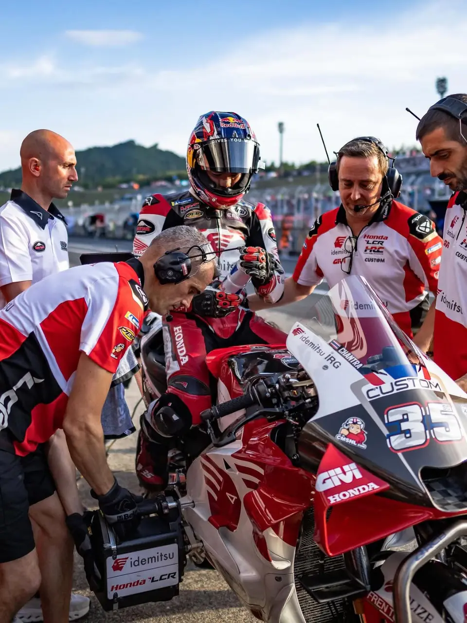 Hot MotoGP Rider 🔥 Somkiat Chantra