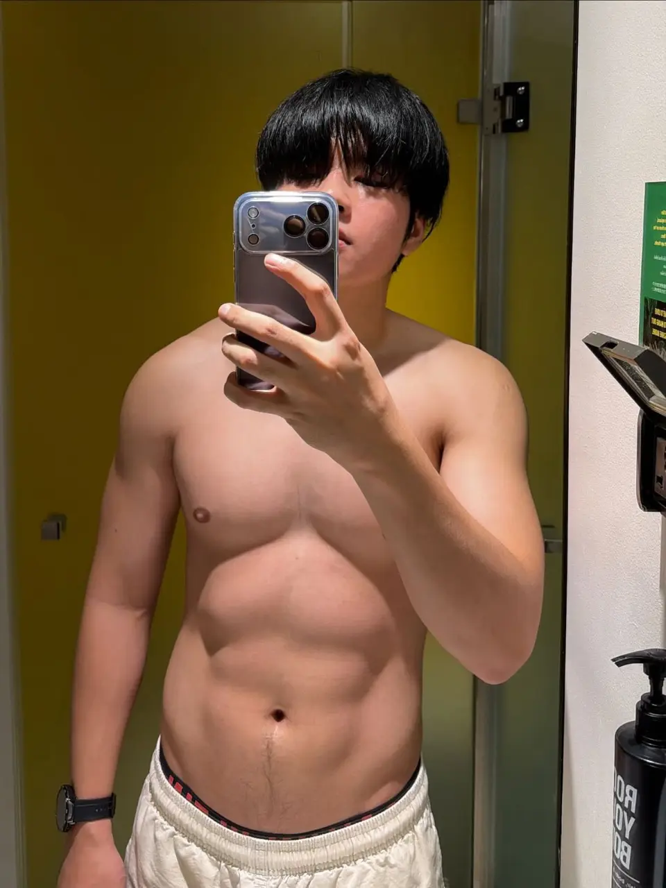 รูปหล่อเร้าอารมณ์ . 7