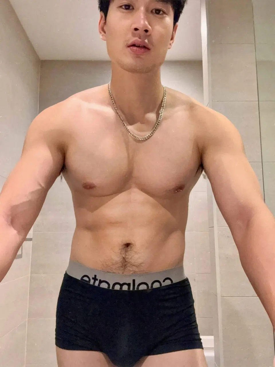 รูปหล่อเร้าอารมณ์ . 7