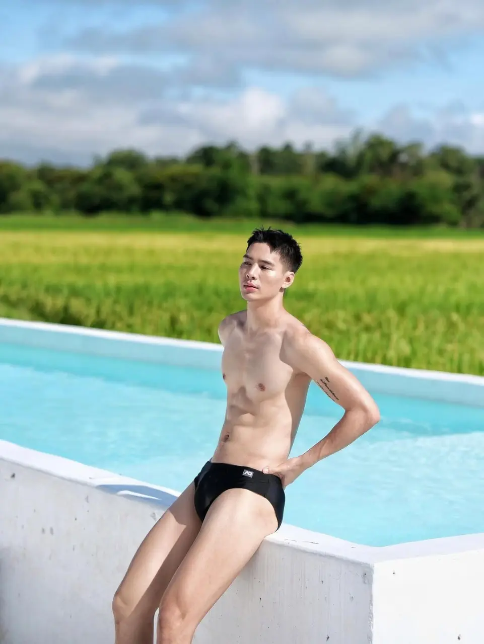 รูปหล่อเร้าอารมณ์ . 7