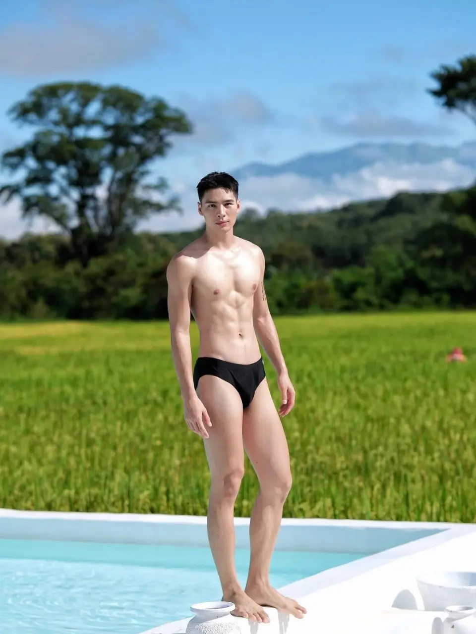 รูปหล่อเร้าอารมณ์ . 7