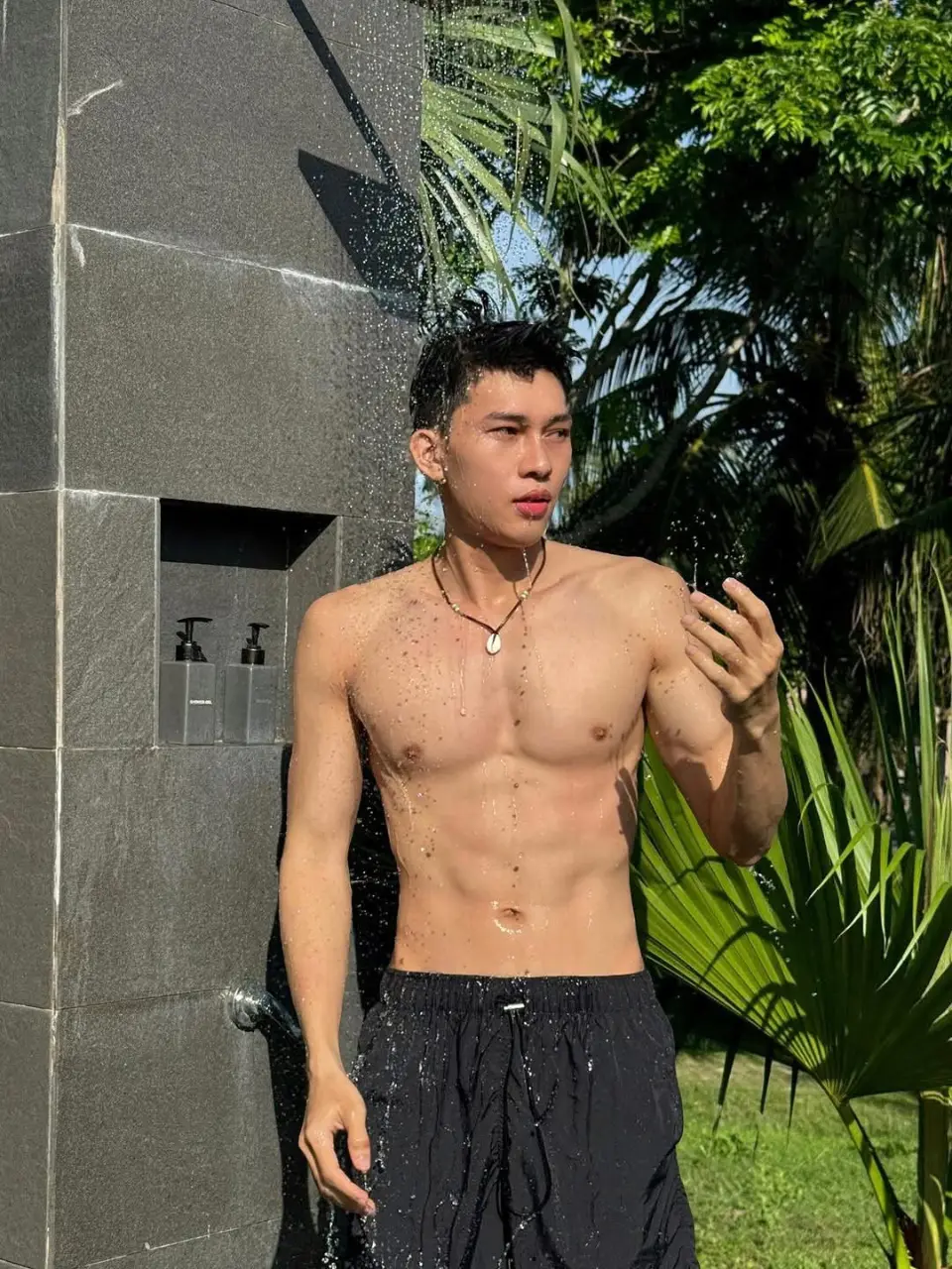 รูปหล่อเร้าอารมณ์ . 9