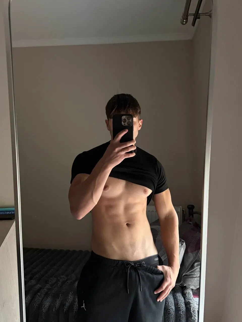 รูปหล่อเร้าอารมณ์ . 9