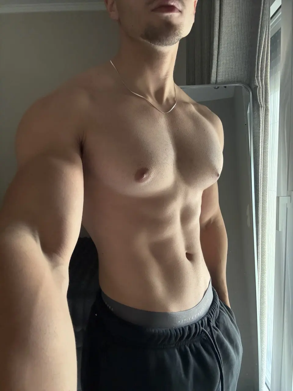 รูปหล่อเร้าอารมณ์ . 9