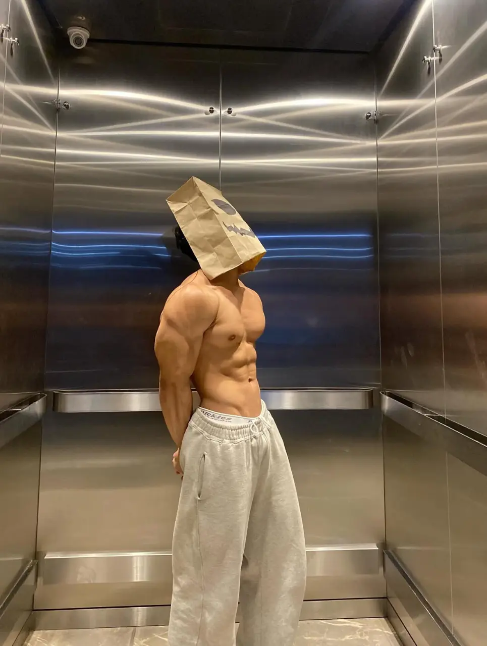 แฮปปี้ หำโลวีน