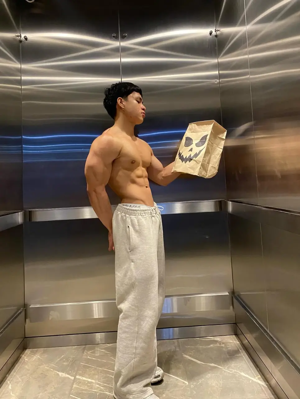 แฮปปี้ หำโลวีน