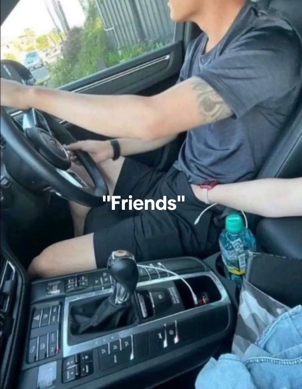 ผีหลอกทั้งแท่ง