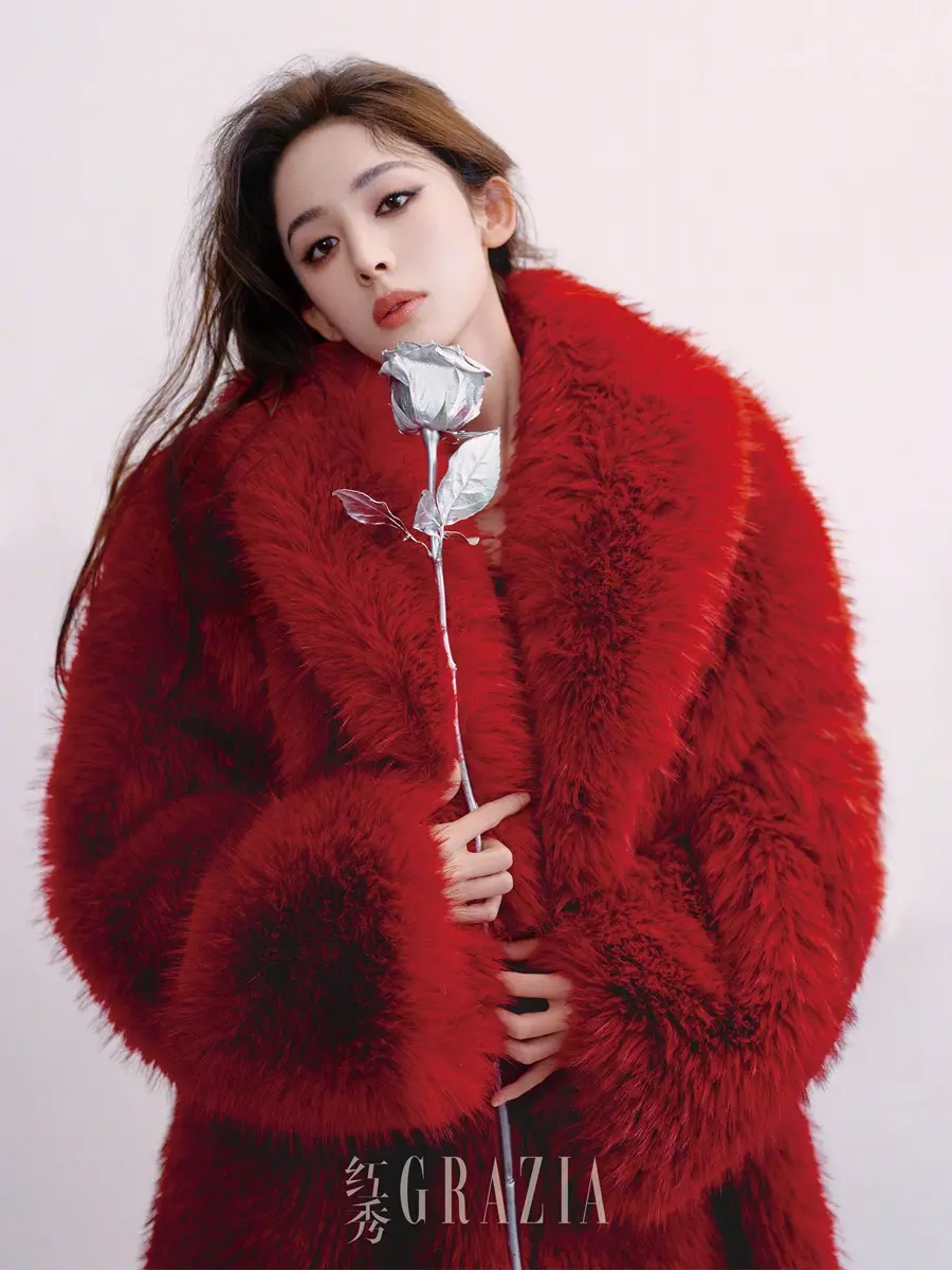 Nazha @ GRAZIA China September 2025