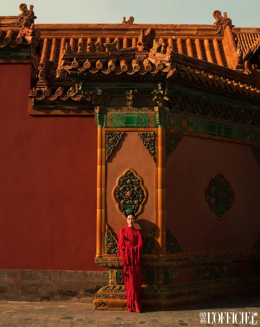 Du juan @ L’OFFICIEL China October 2025