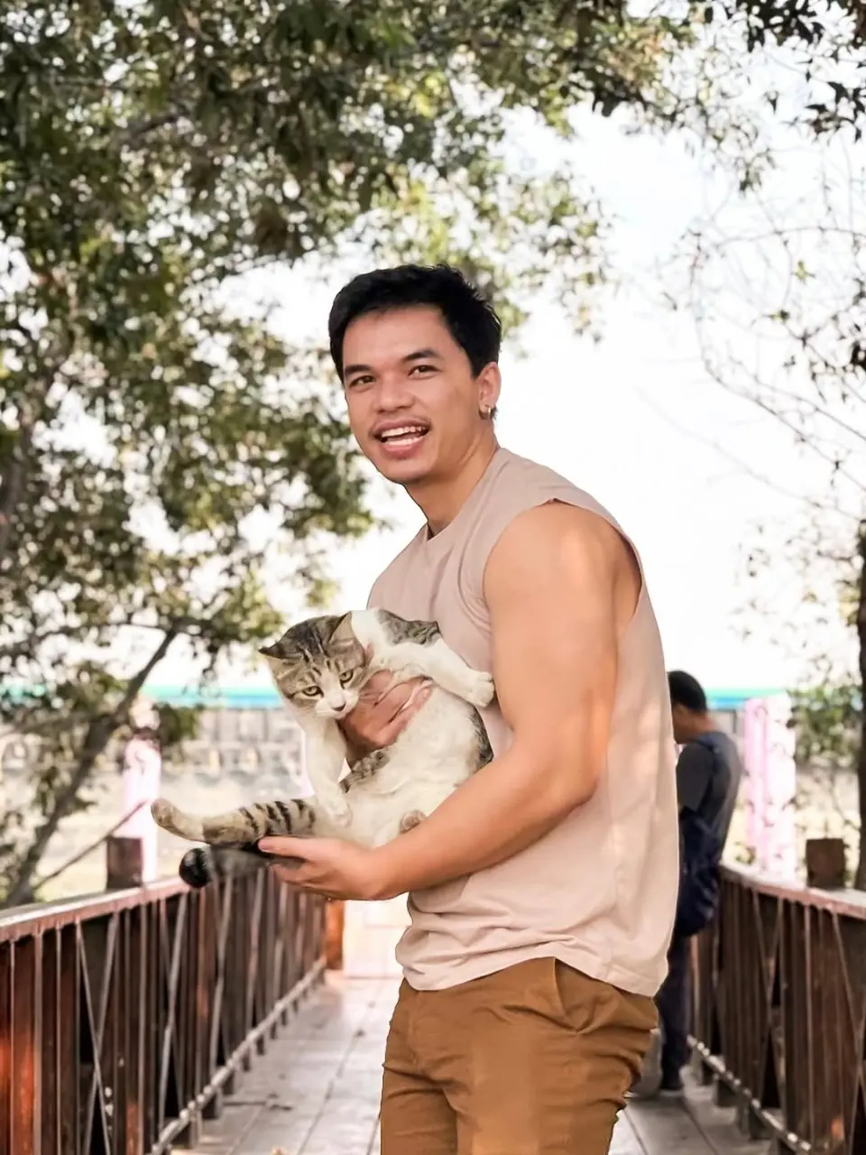 Cool guy : Benjarong Inwongwan