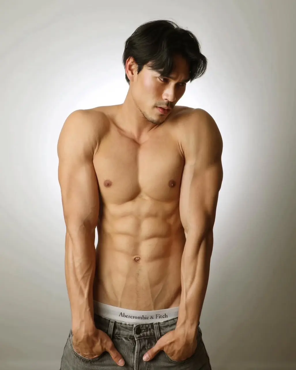 ถอดโชว์เรือนร่าง 2953