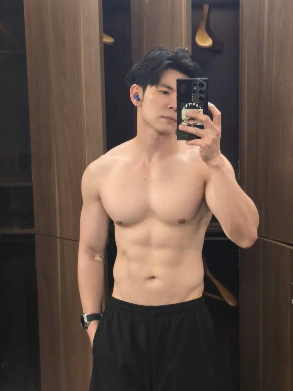 ถอดโชว์เรือนร่าง 2953