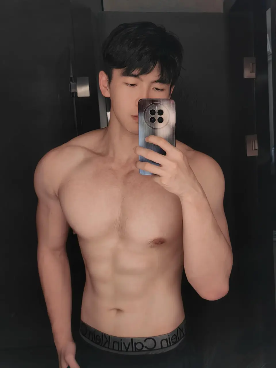 ถอดโชว์เรือนร่าง 2954