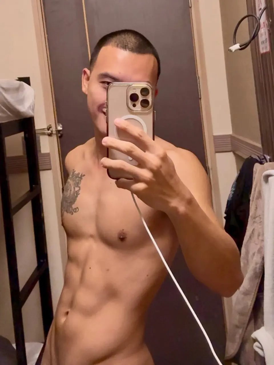 ถอดโชว์เรือนร่าง 2954