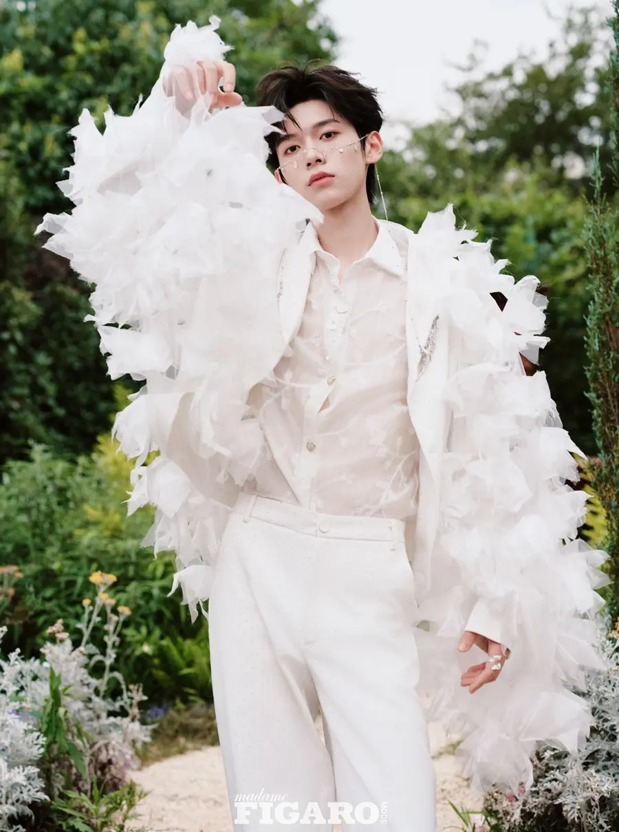 Sun Ensheng @ madame FIGARO MODE China October 2025