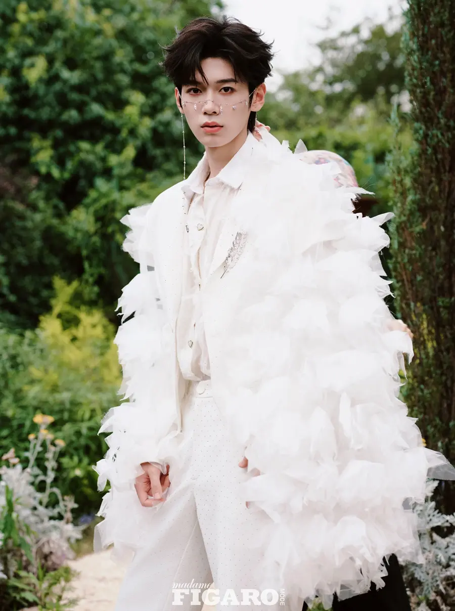 Sun Ensheng @ madame FIGARO MODE China October 2025