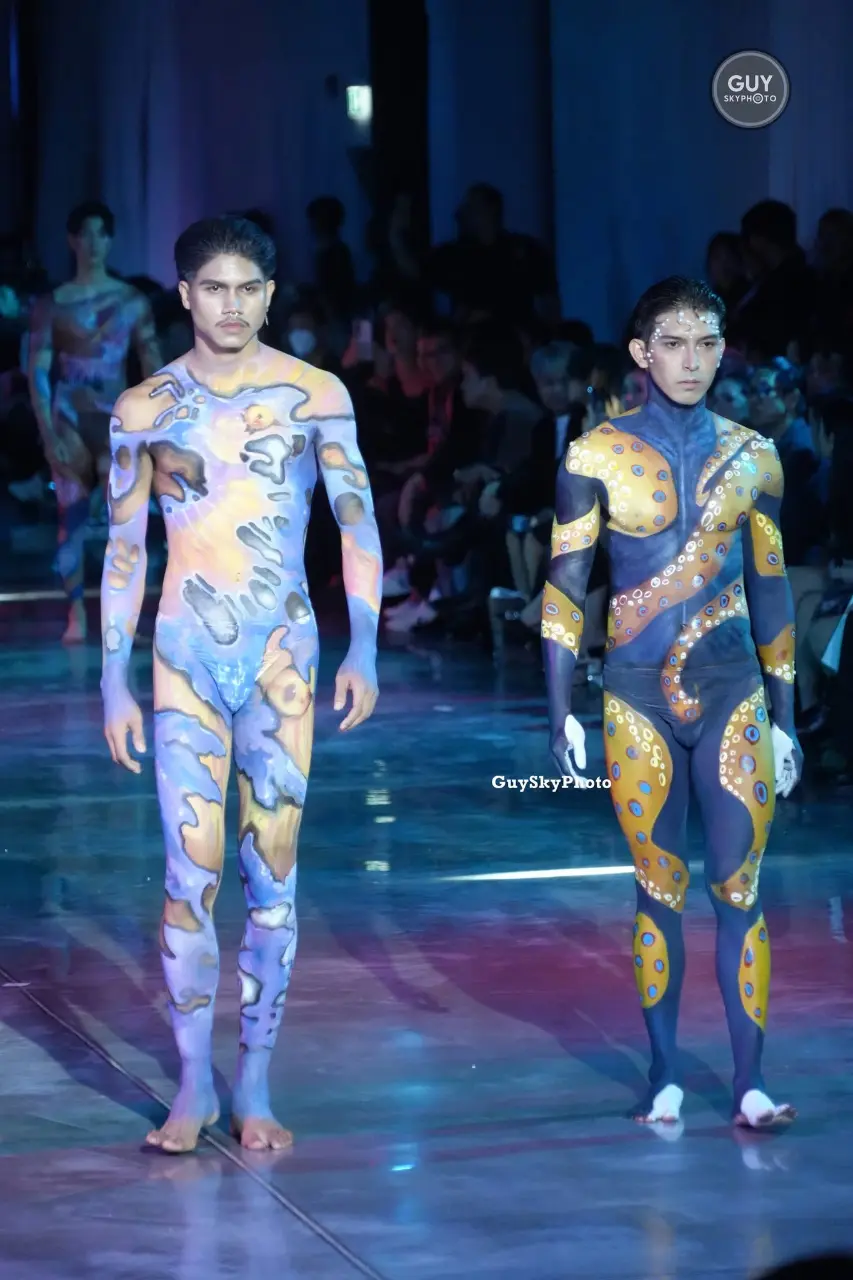 เพ้นท์ร่างชายหล่อ