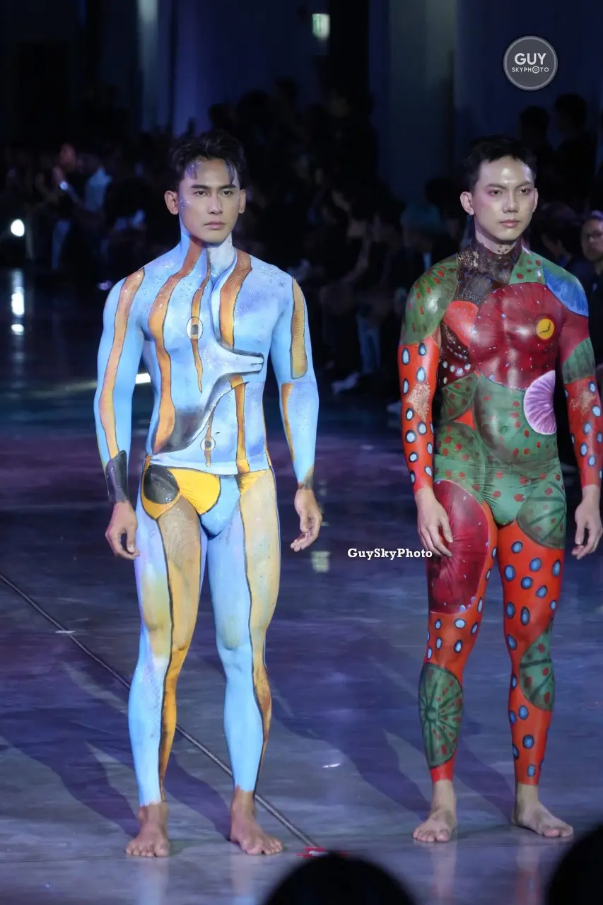 เพ้นท์ร่างชายหล่อ