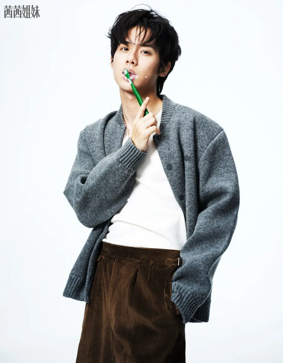 Zhou Qi @ CéCi China October 2025