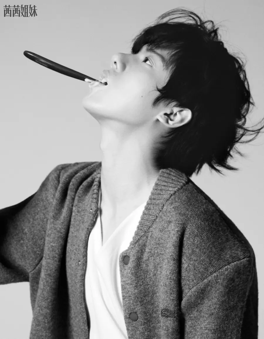 Zhou Qi @ CéCi China October 2025