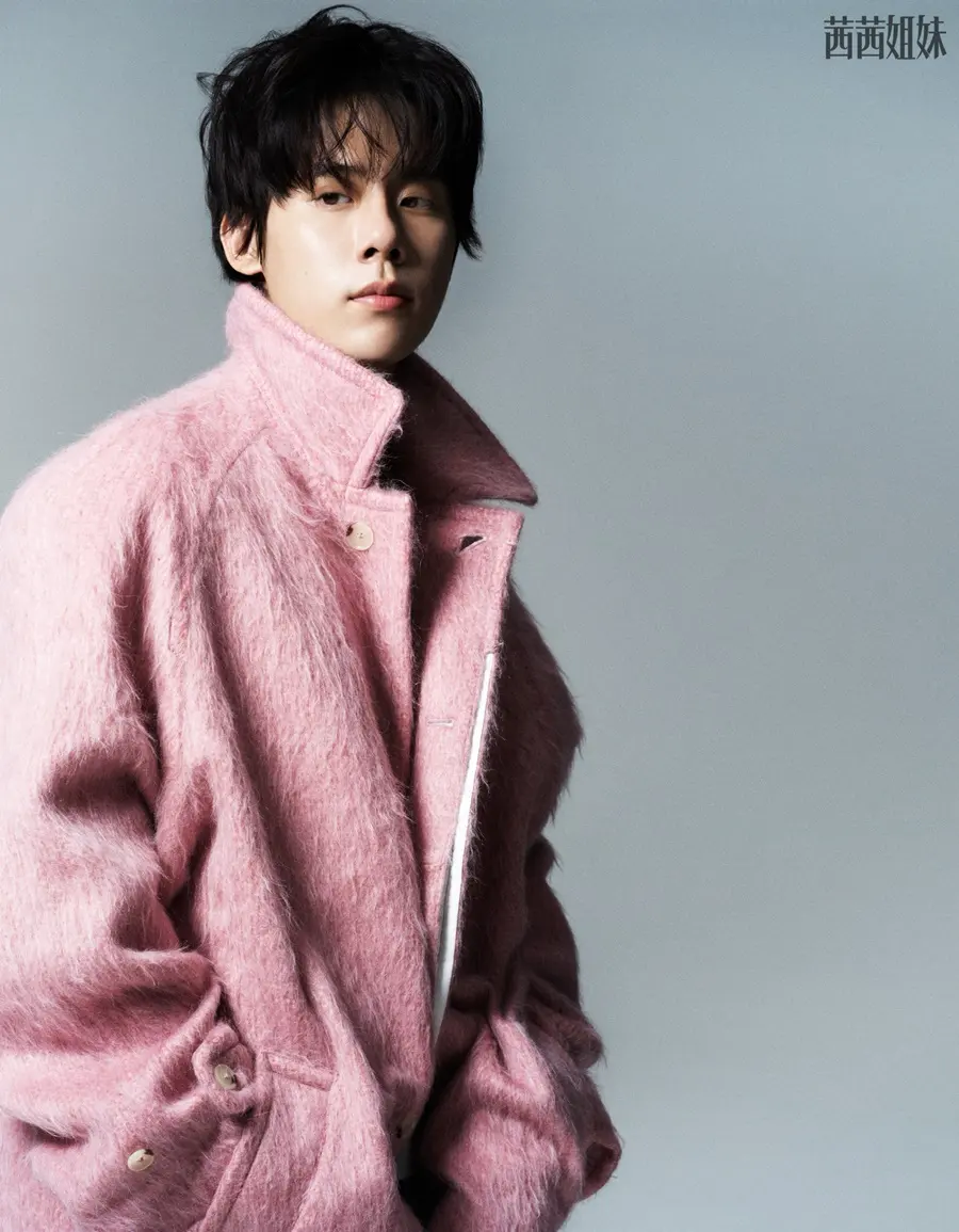 Zhou Qi @ CéCi China October 2025