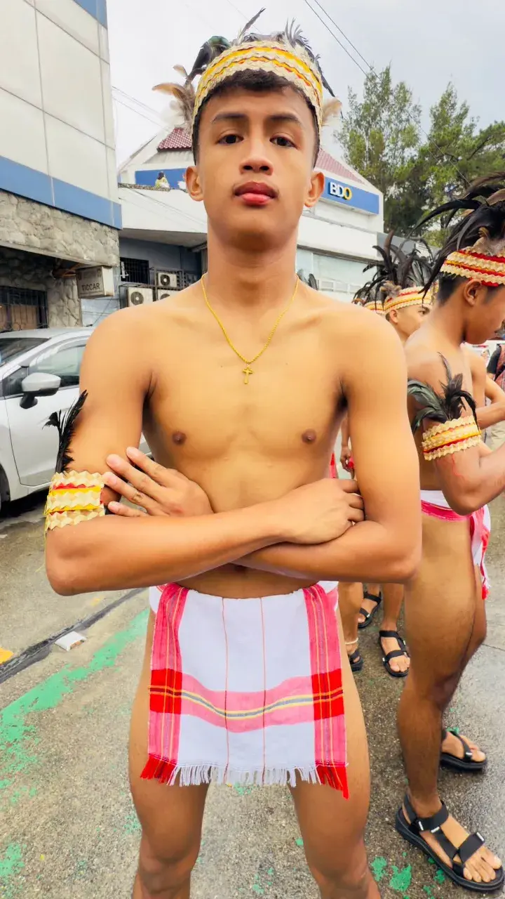 หนุ่ม..อิฟูเกา