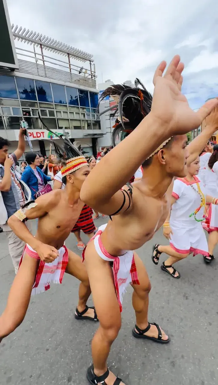 หนุ่ม..อิฟูเกา