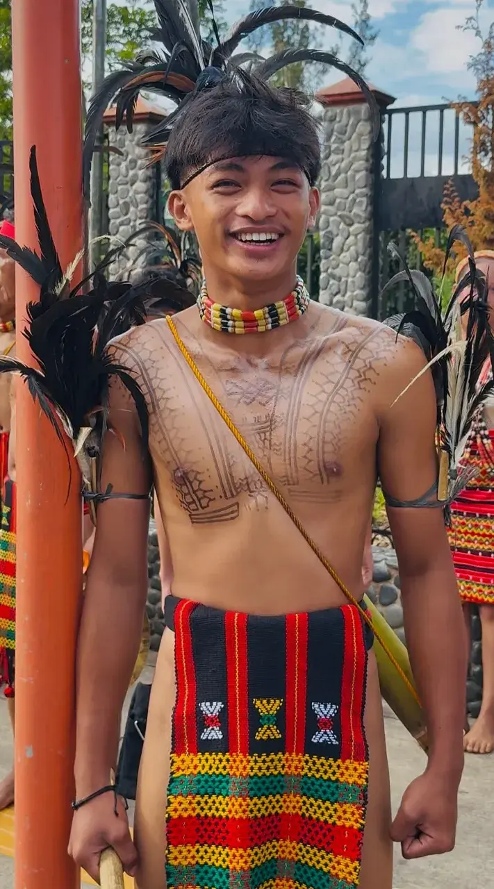 หนุ่ม..อิฟูเกา