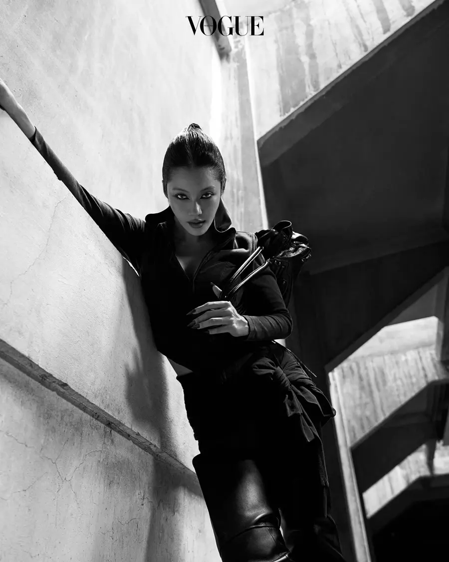 ญาญ่า-อุรัสยา, จูเน่-เพลินพิชญา & น้ำตาล-ทิพนารี @ VOGUE Thailand October 2025