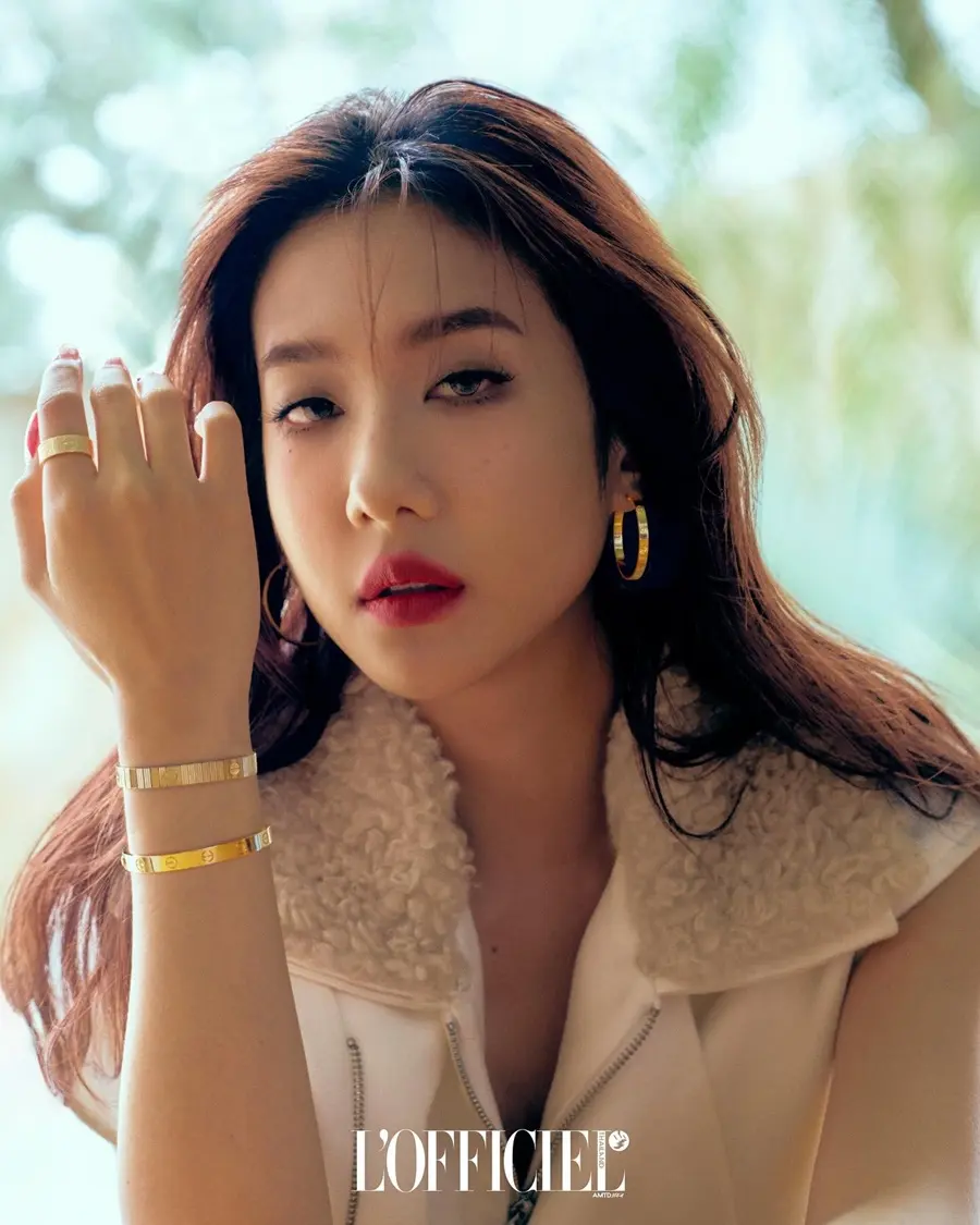 โจริญ คัมภีรพันธุ์ @ L&rsquo;OFFICIEL Thailand October 2025