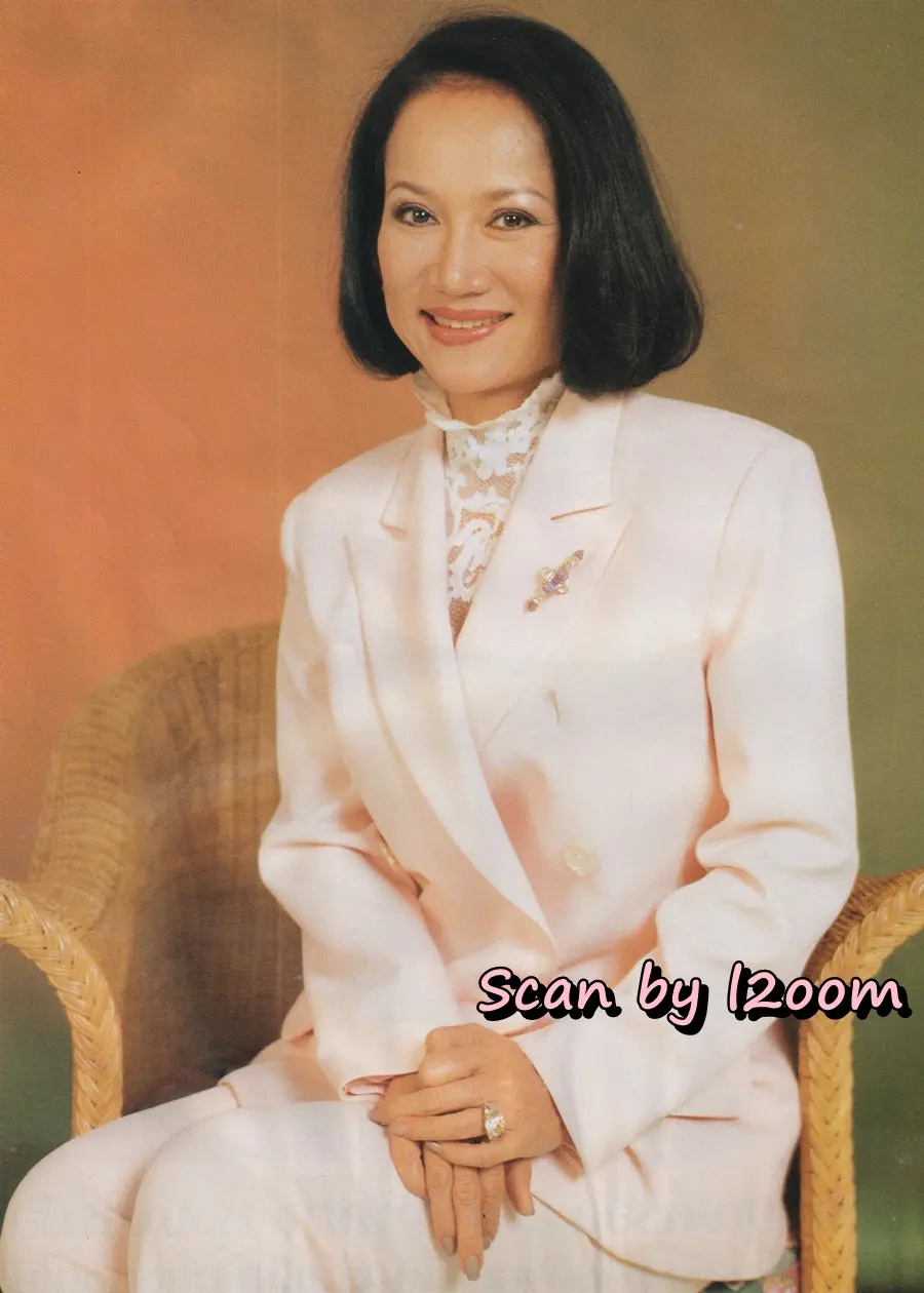 (วันวาน) อาภัสรา หงสกุล @ นิตยสาร คุณหญิง ปีที่ 5 ฉบับที่ 117 ปักษ์หลัง มีนาคม 2543