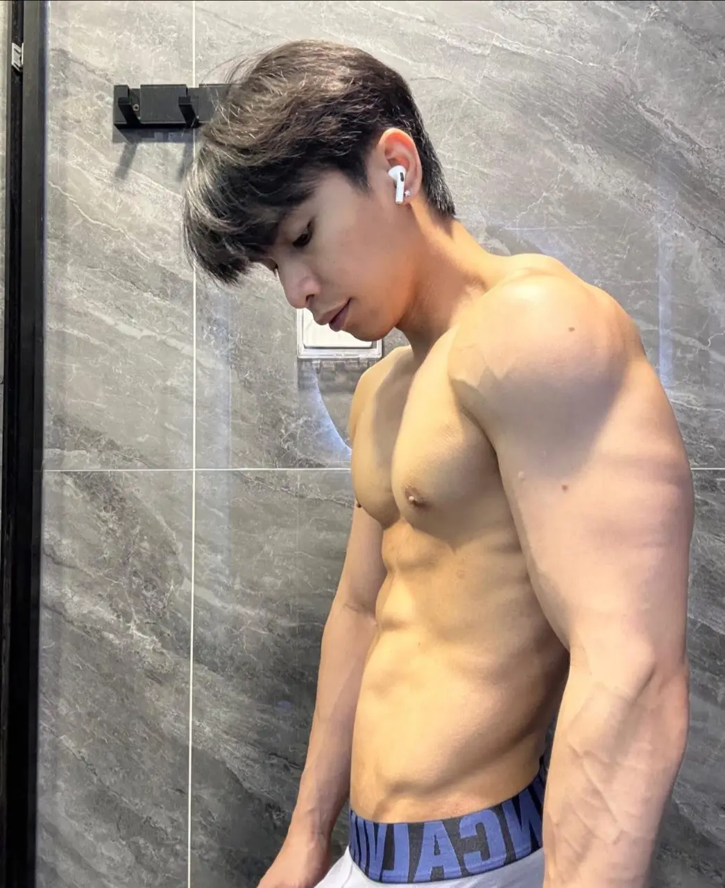 ถอดโชว์เรือนร่าง 2955