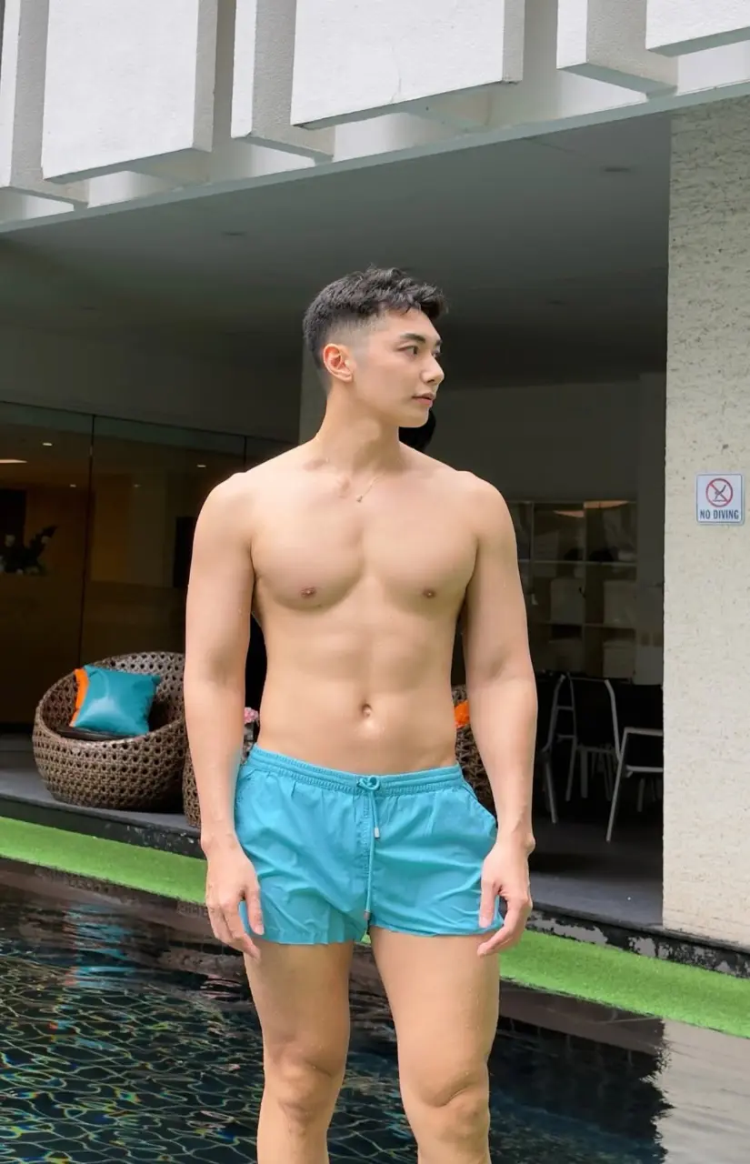 ถอดโชว์เรือนร่าง 2955