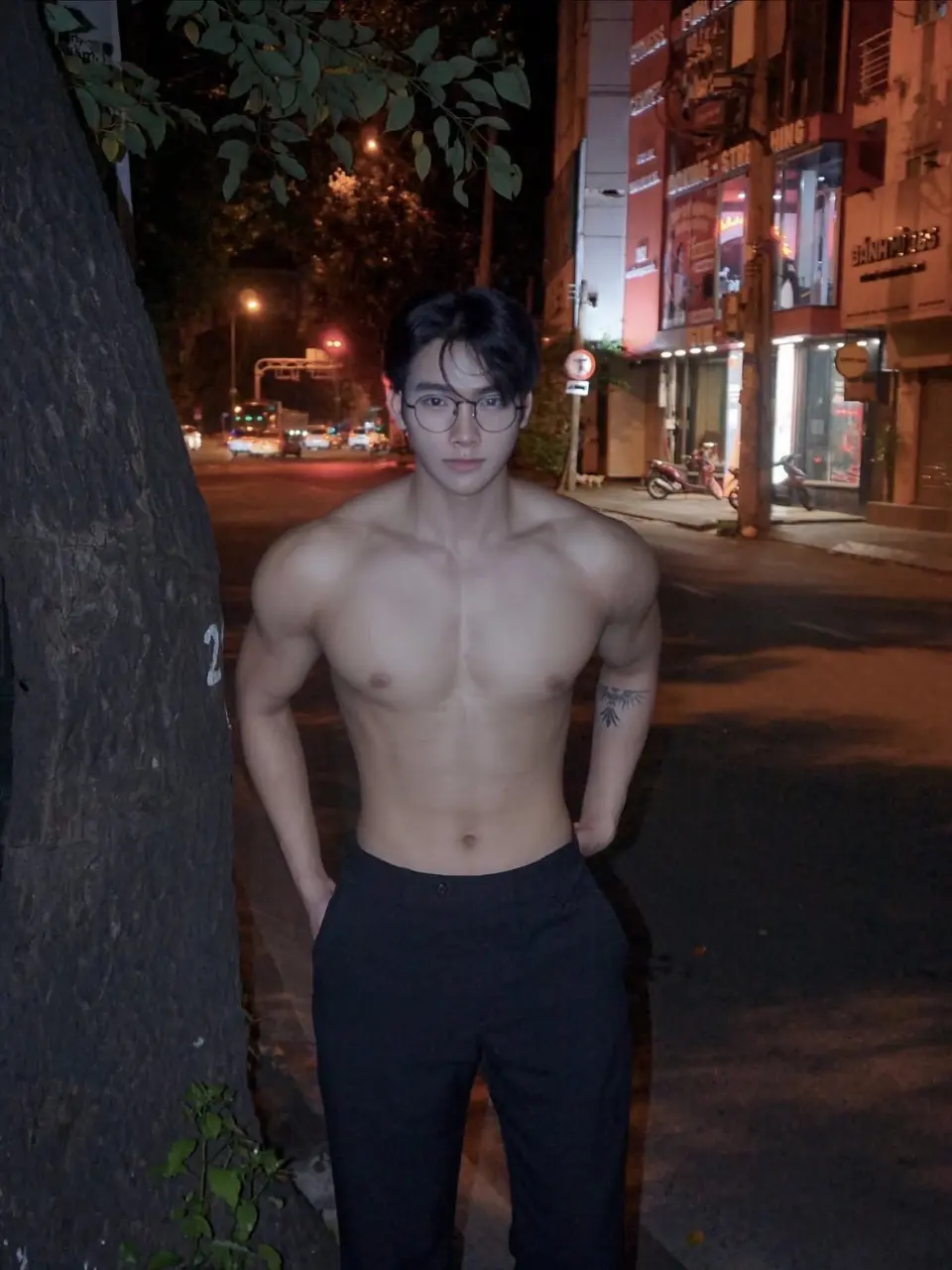 ถอดโชว์เรือนร่าง 2955