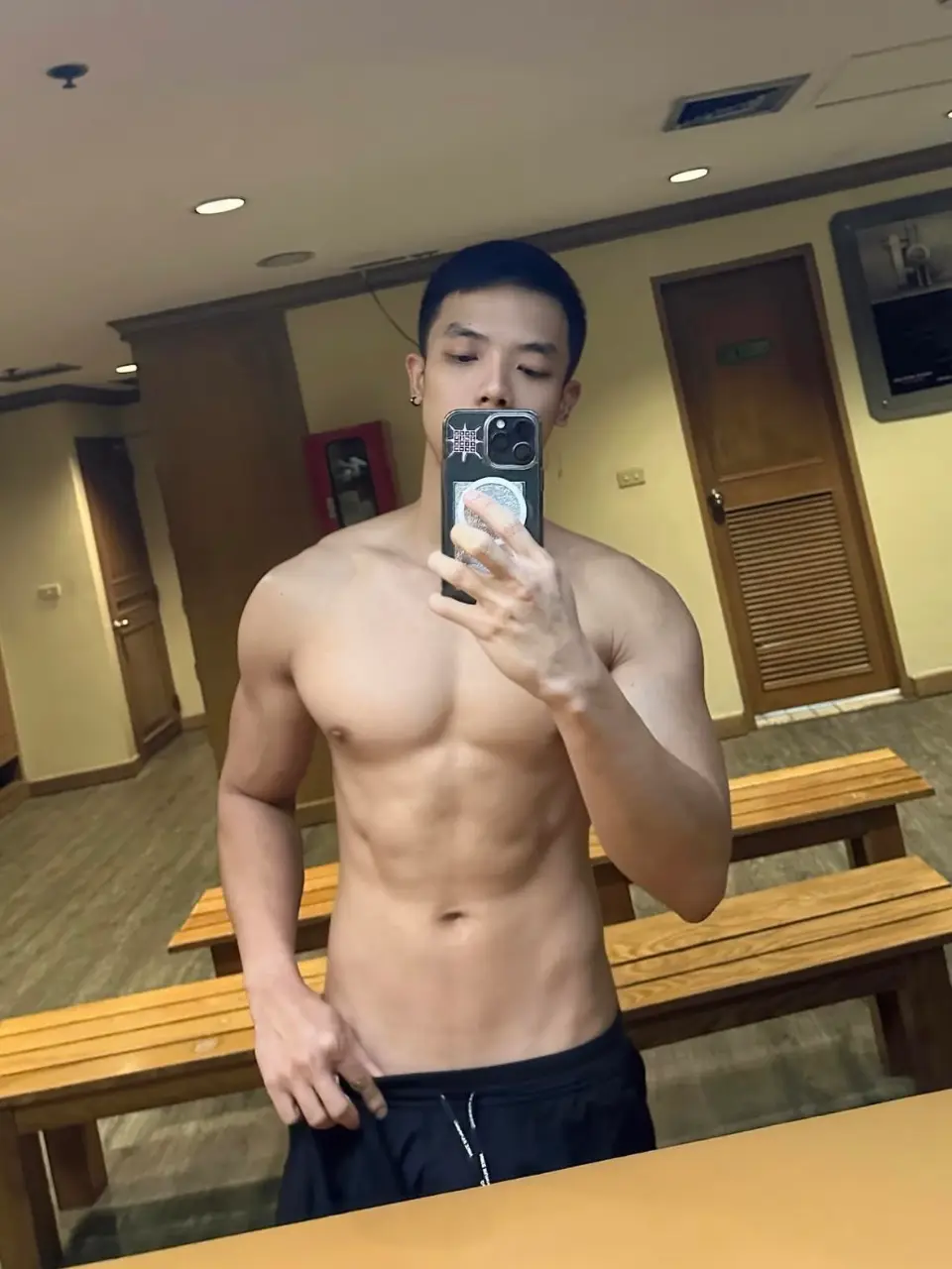 ถอดโชว์เรือนร่าง 2957