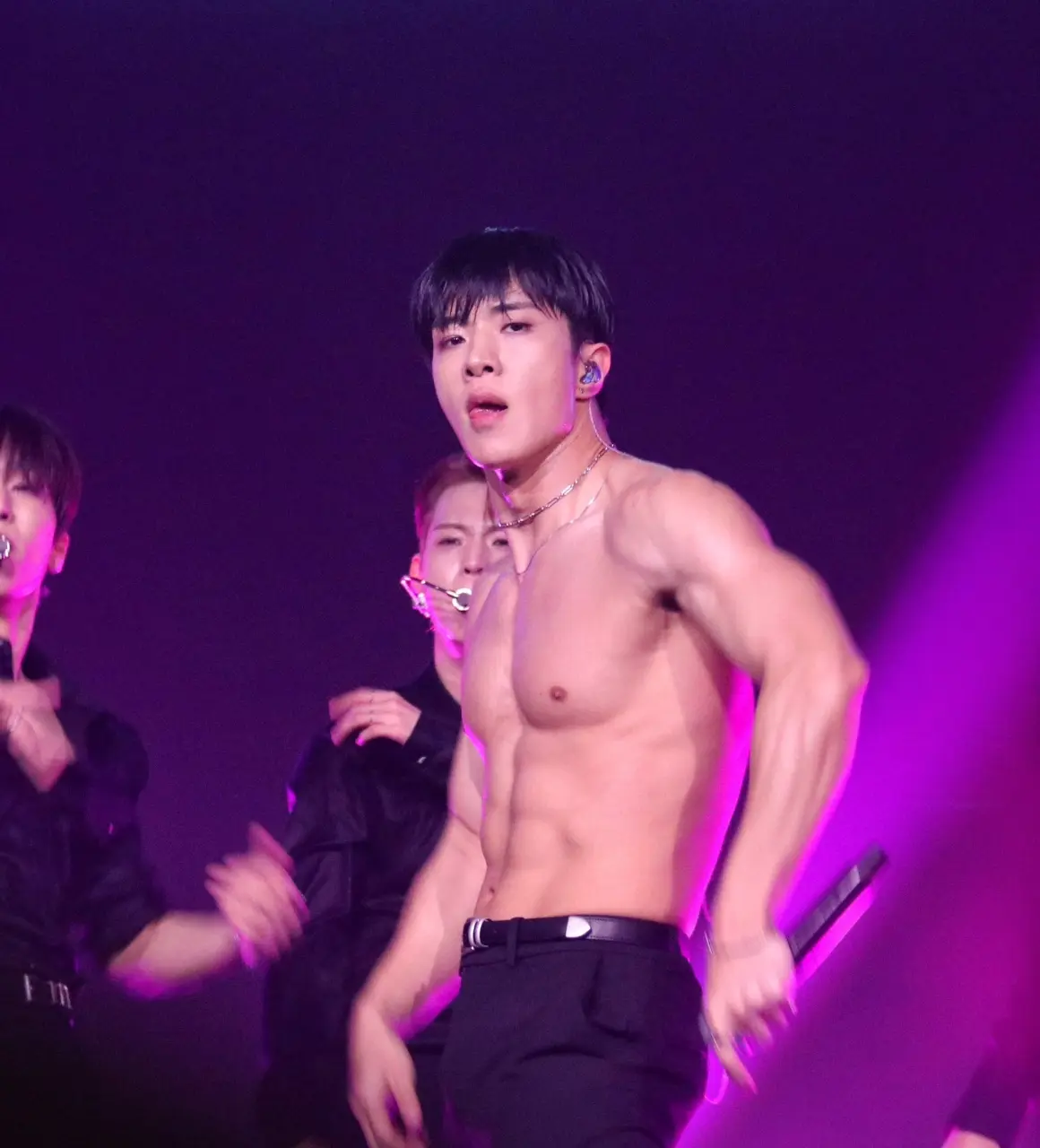 ถอดโชว์เรือนร่าง 2958