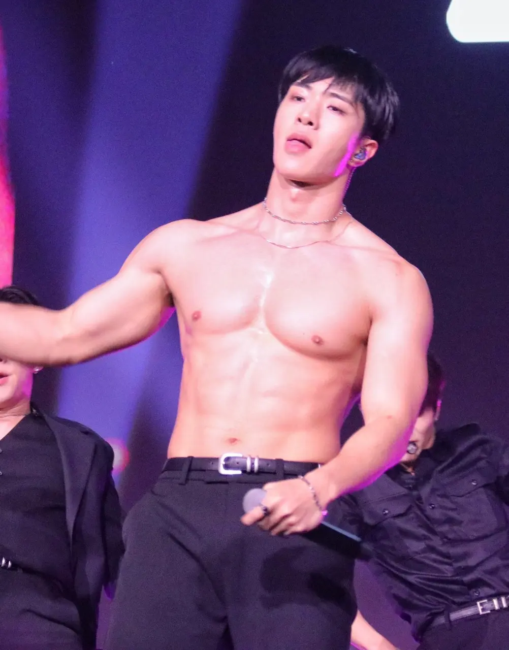 ถอดโชว์เรือนร่าง 2958