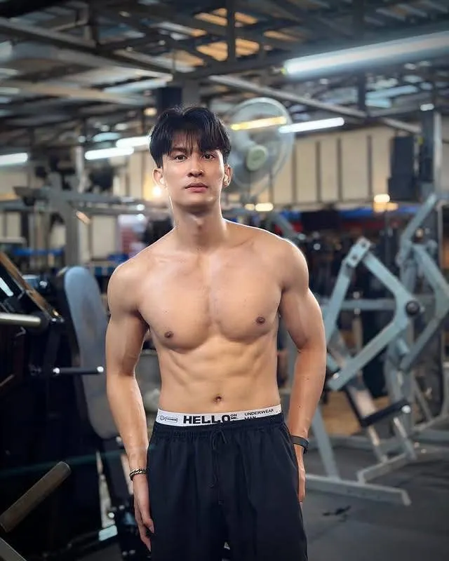 ถอดโชว์เรือนร่าง 2958