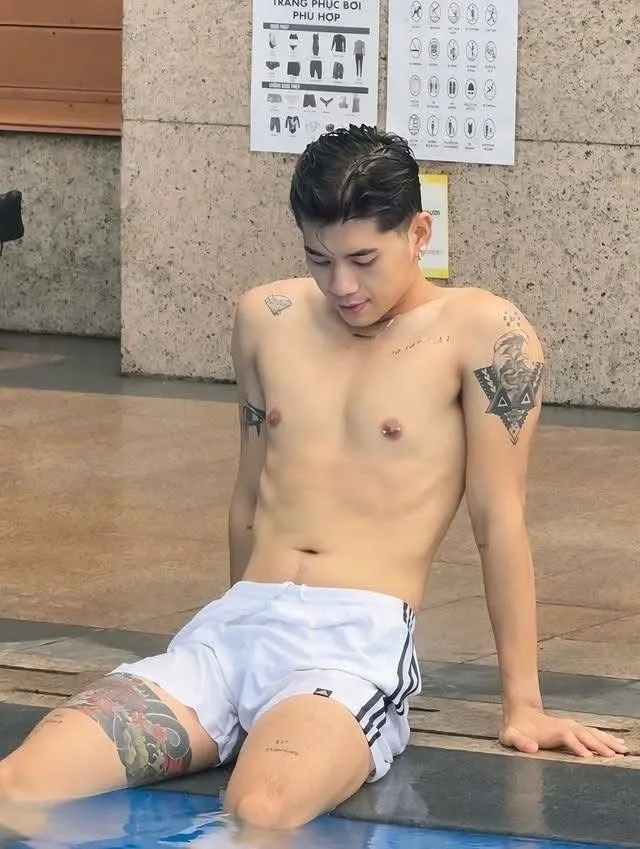 ถอดโชว์เรือนร่าง 2958