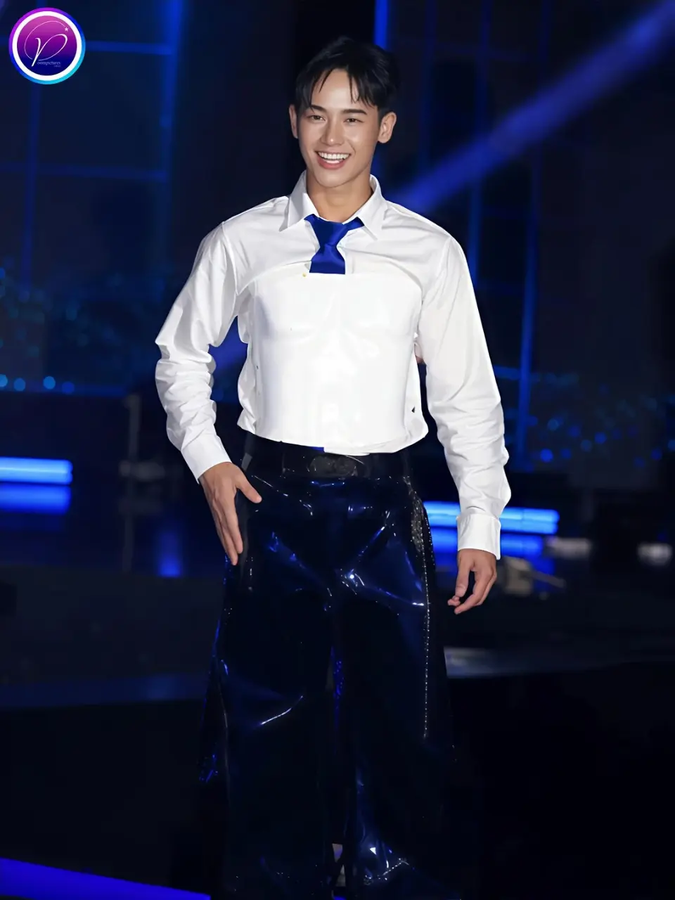 Model and Lifestyle Influencer : FLOOKKER