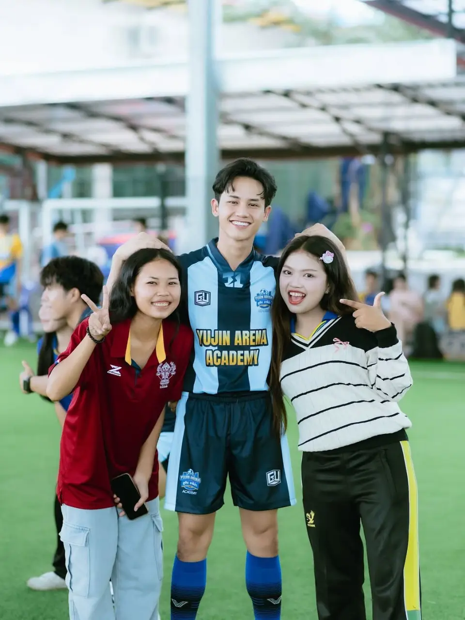 Model and Lifestyle Influencer : FLOOKKER