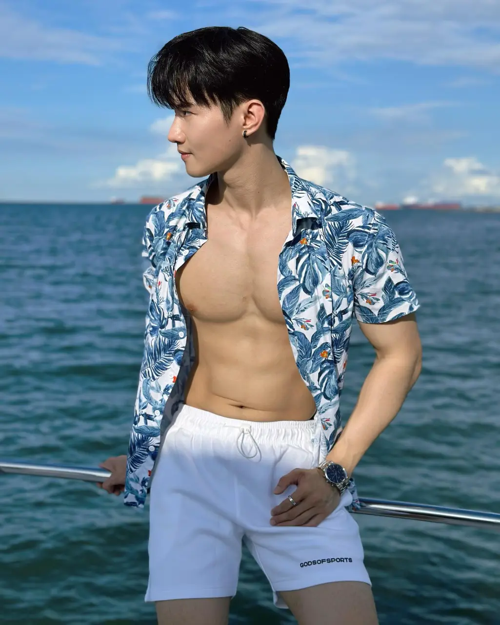 Model and Influencer : Johnson Lau