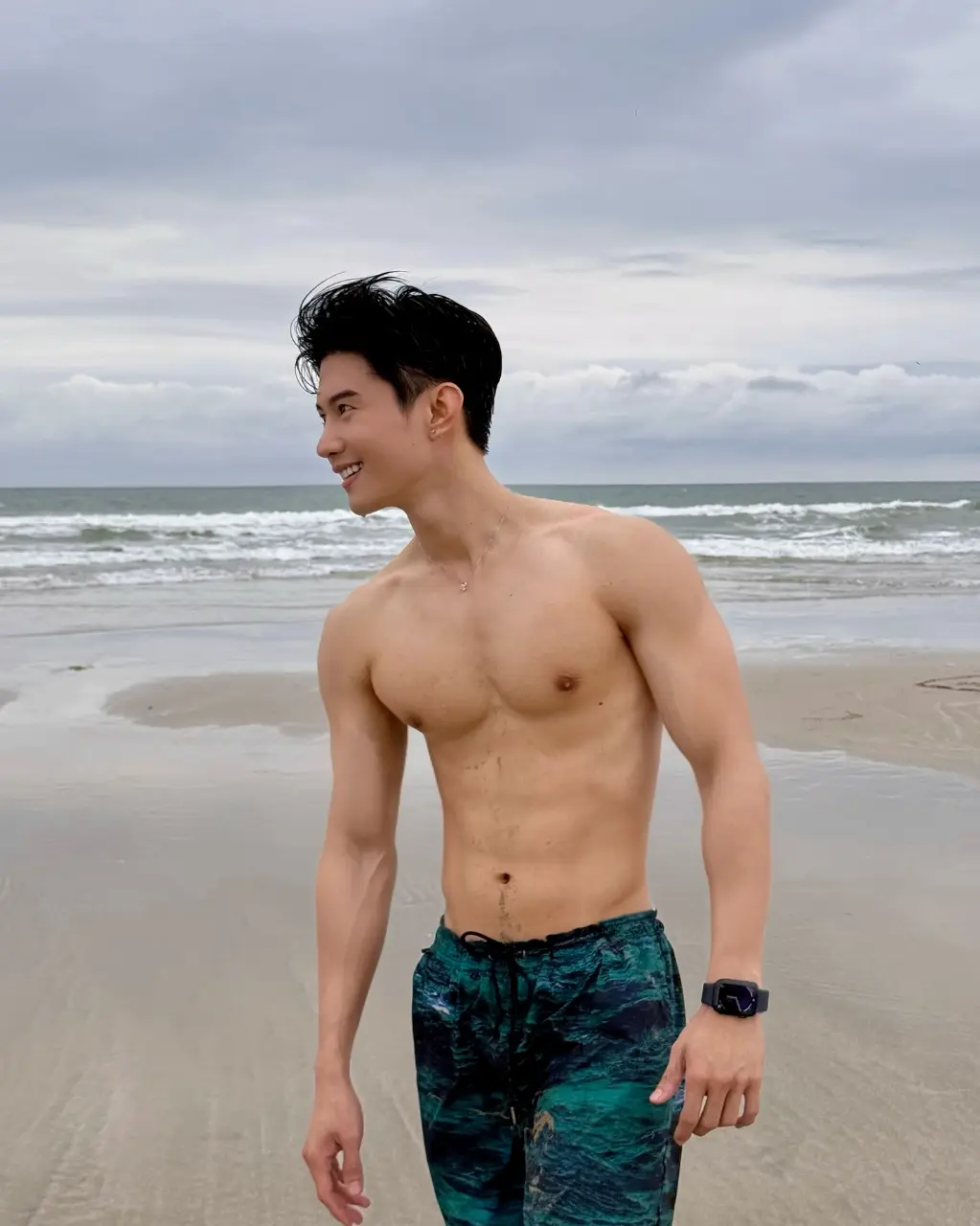 Model and Influencer : Johnson Lau