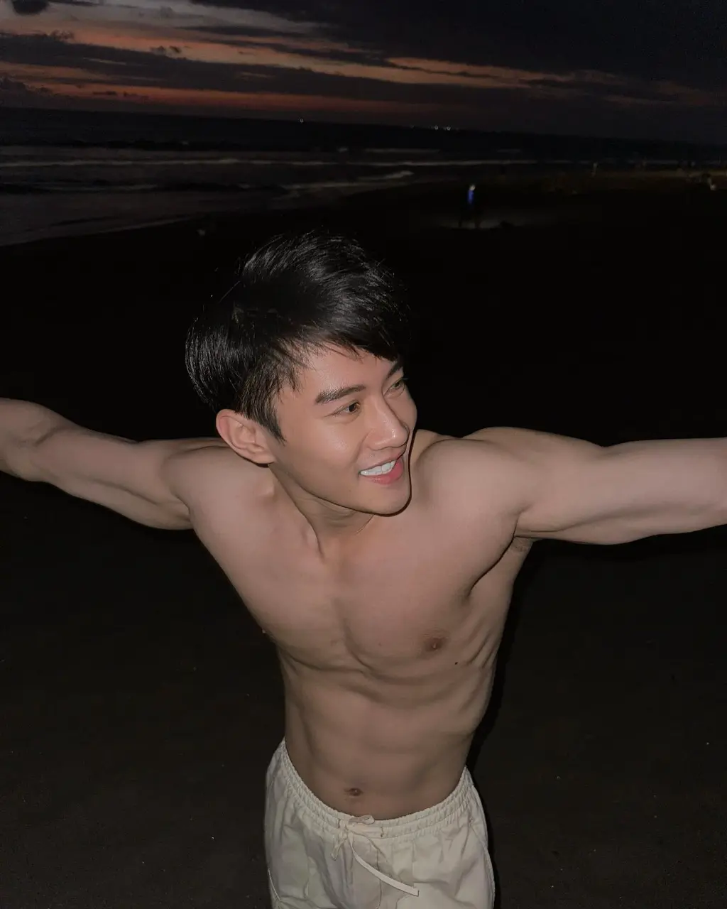 Model and Influencer : Johnson Lau