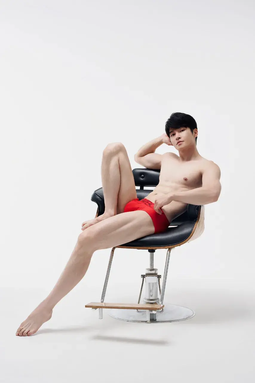 หนุ่มกกน.แดง